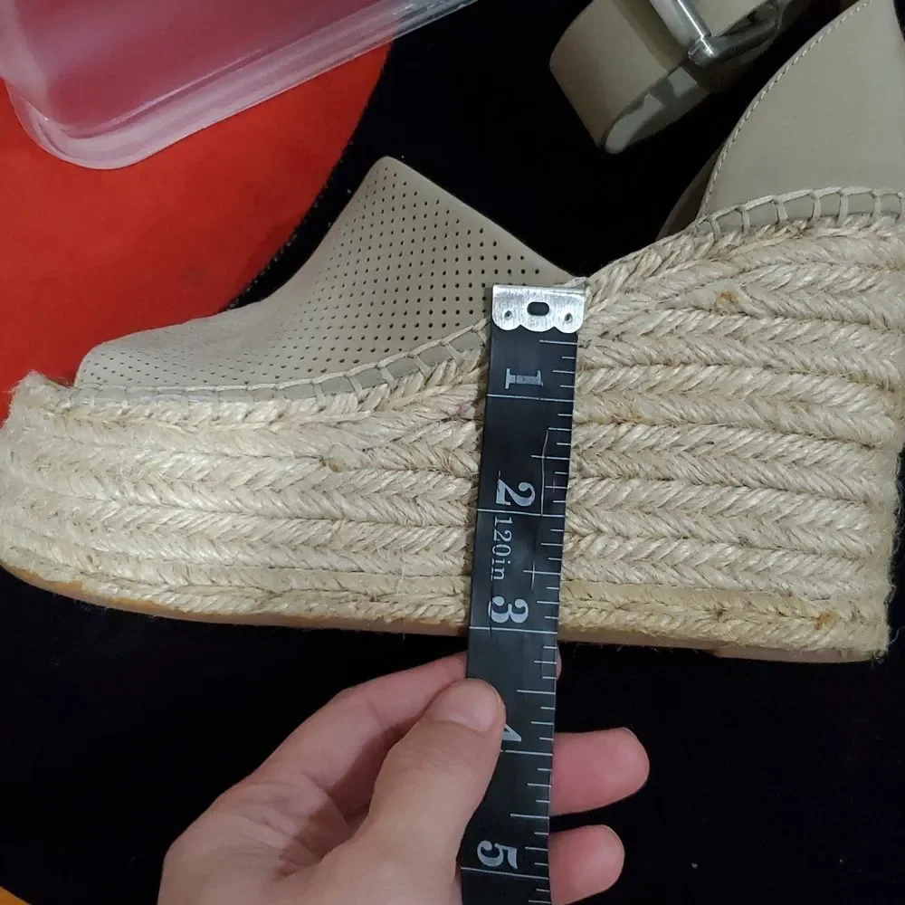 Marc Fisher Adalyn Stylish Espadrille Wedge Sandals In Taupe Size 6